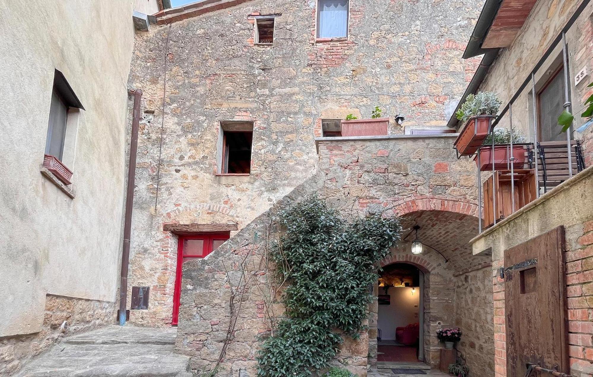Cozy Apartment In Monticchiello With Wi-Fi Exterior photo